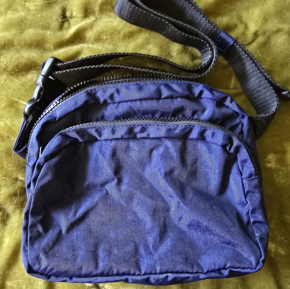 **SOLD** Baggu Fanny Pack